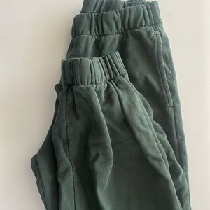 Dark green Brandy Melville sweatpants !